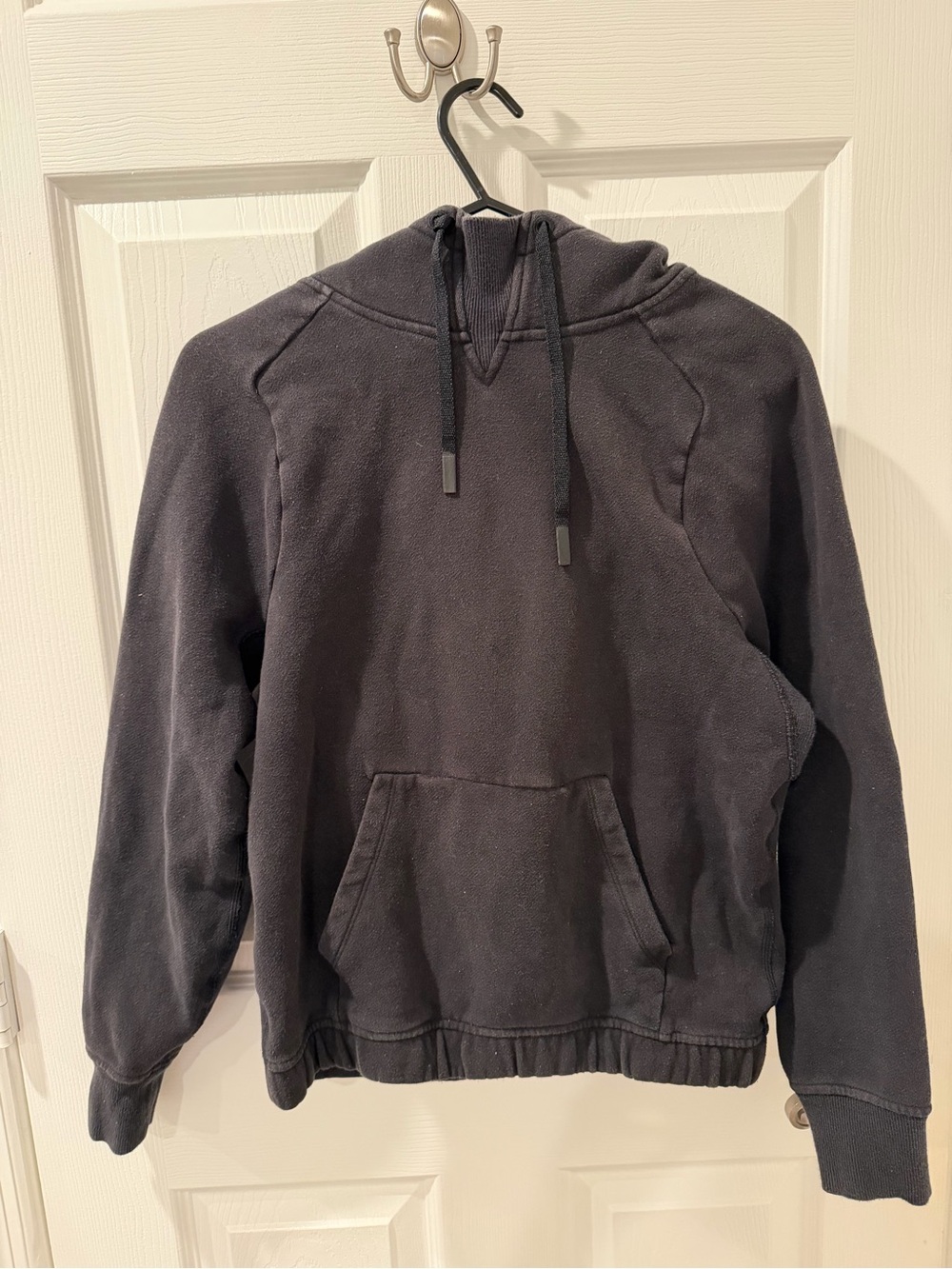Woman’s Black Pullover Hoodie Sweatshirt